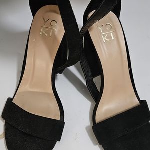 Black heels size 7
